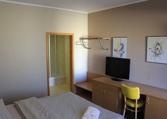 فندق Sportschule - Sportpark-hotel بيتبورغ