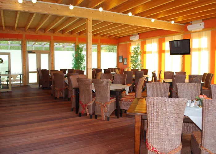 Sportschule - Sportpark-hotel فندق