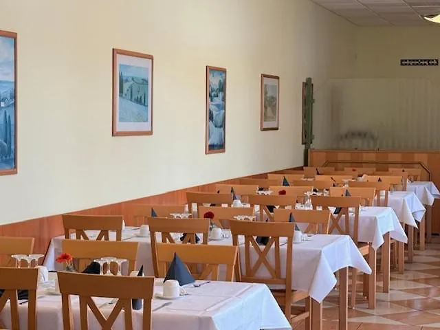 Sportschule - Sportpark-hotel بيتبورغ