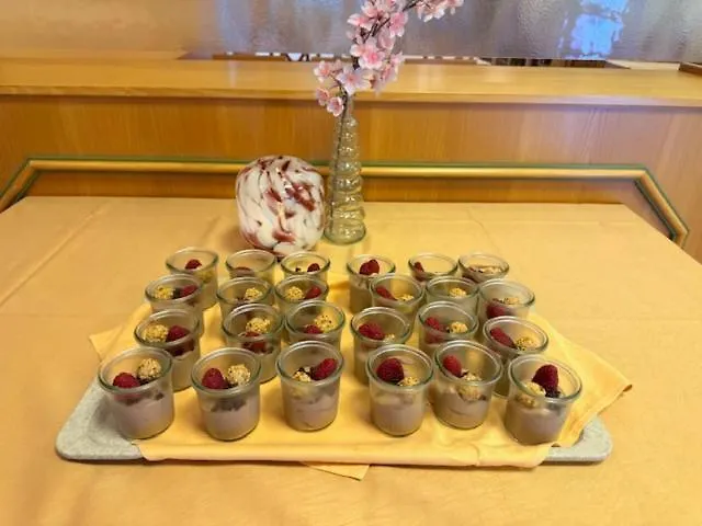 Sportschule - Sportpark-hotel فندق 3*