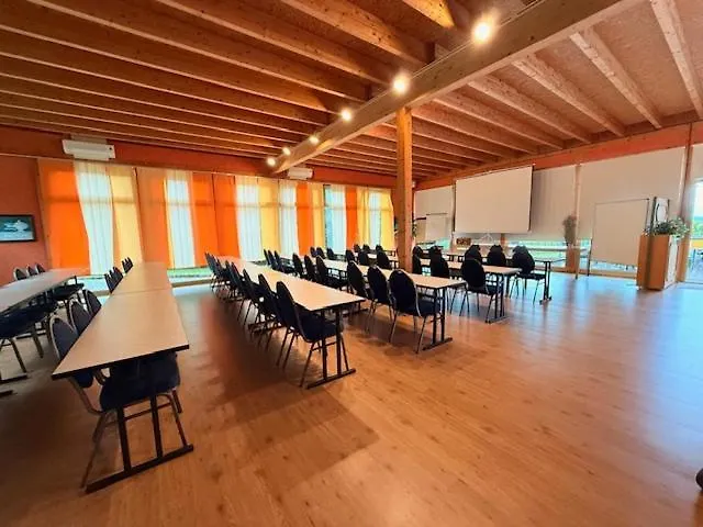 فندق Sportschule - Sportpark-hotel بيتبورغ